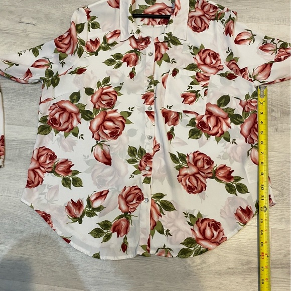 Guess XL Floral Rose Print 3/4 Sleeve Collared Blouse - Picture 15 of 17